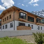 Vega - Arlberg Feriehus Pettneu am Arlberg
